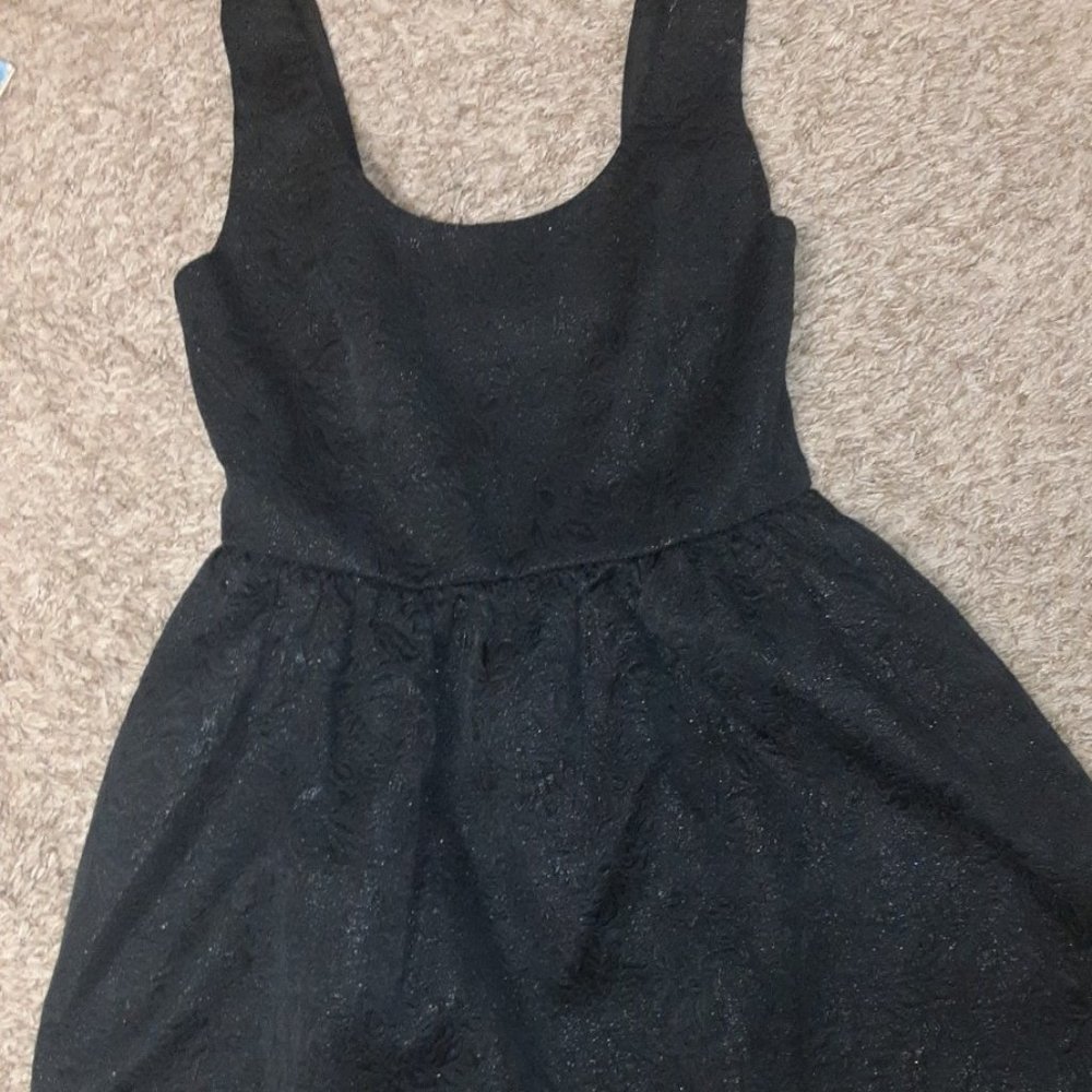 Vera wang babydoll mini cocktail dress